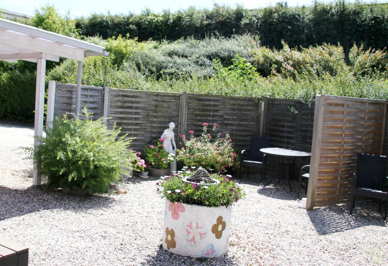 Hine Bakke Bed And Breakfast Rudkøbing Dış mekan fotoğraf